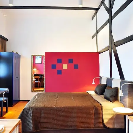 Suite „Herrenhausen“ - stilvolles Apartment in Fachwerkhaus Hannover Exterior foto
