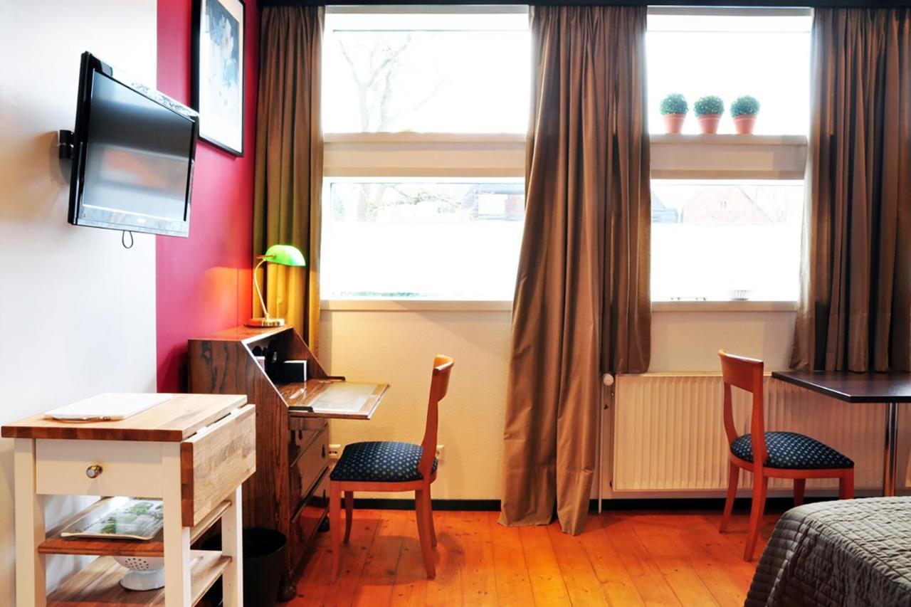 Apartment „herrenhausen“ - Stilvolles In Fachwerkhaus